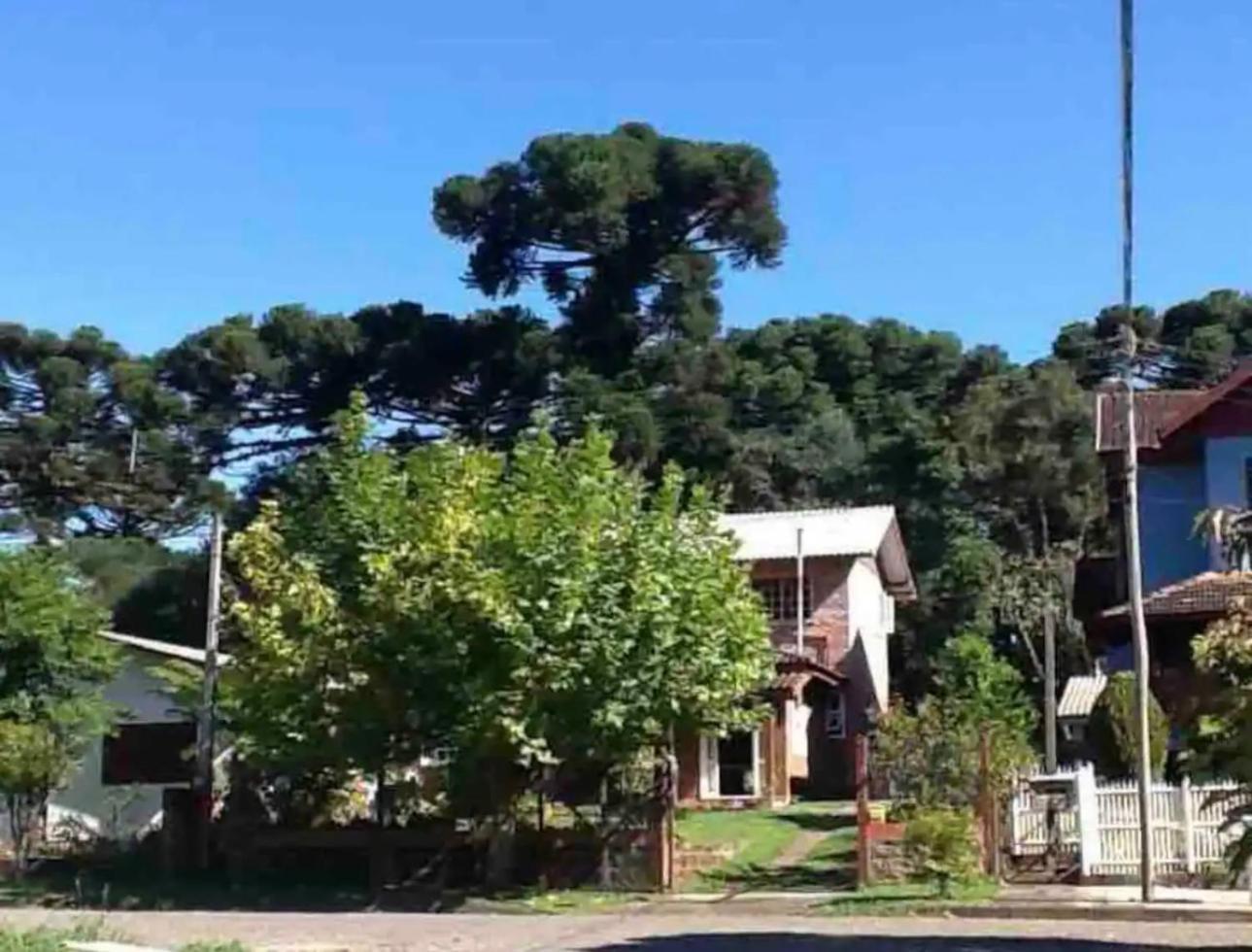 Hospedagem Da Dona Carla Canela Esterno foto