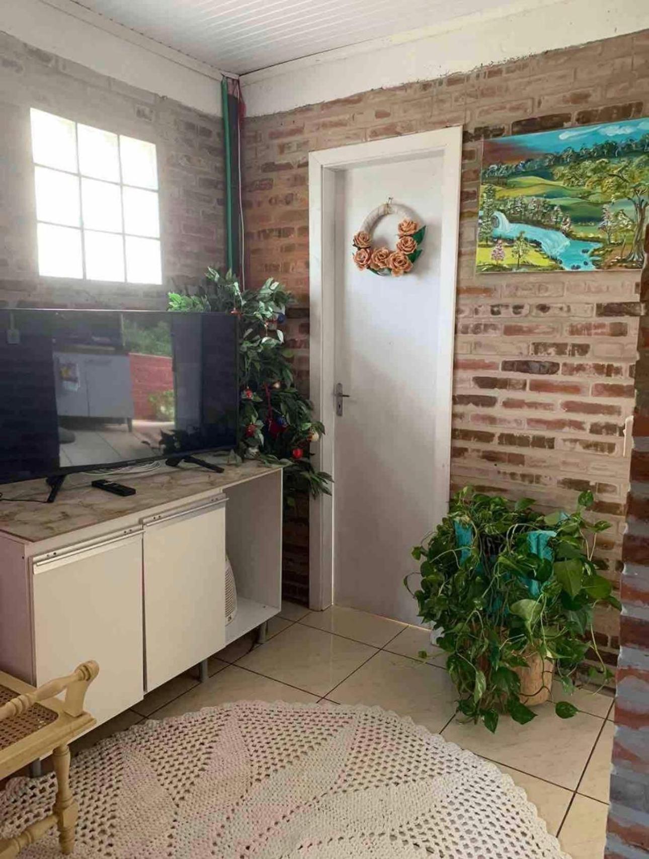 Hospedagem Da Dona Carla Canela Esterno foto